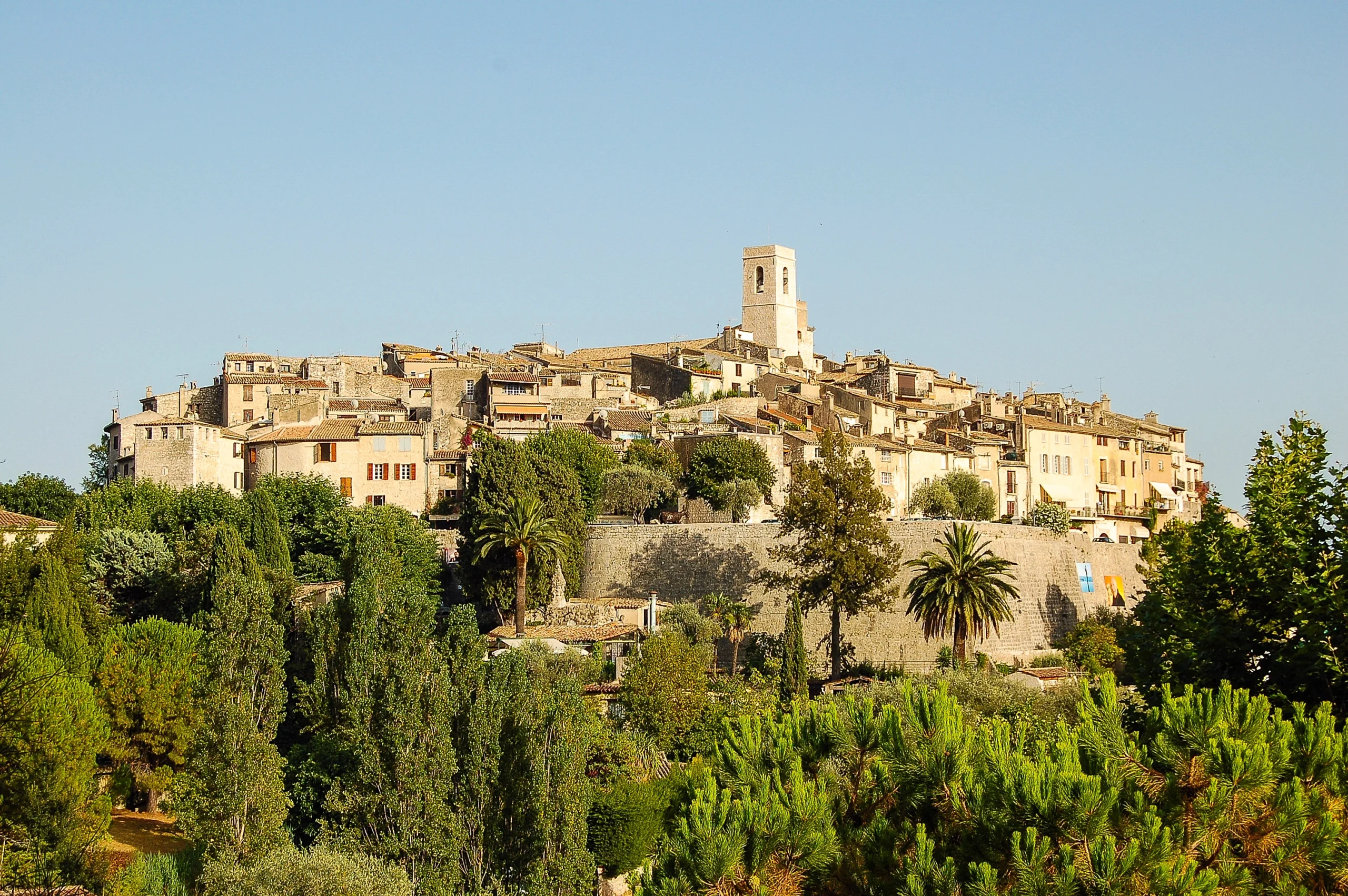 Saint Paul de Vence and its famous artists - EDEN CAB